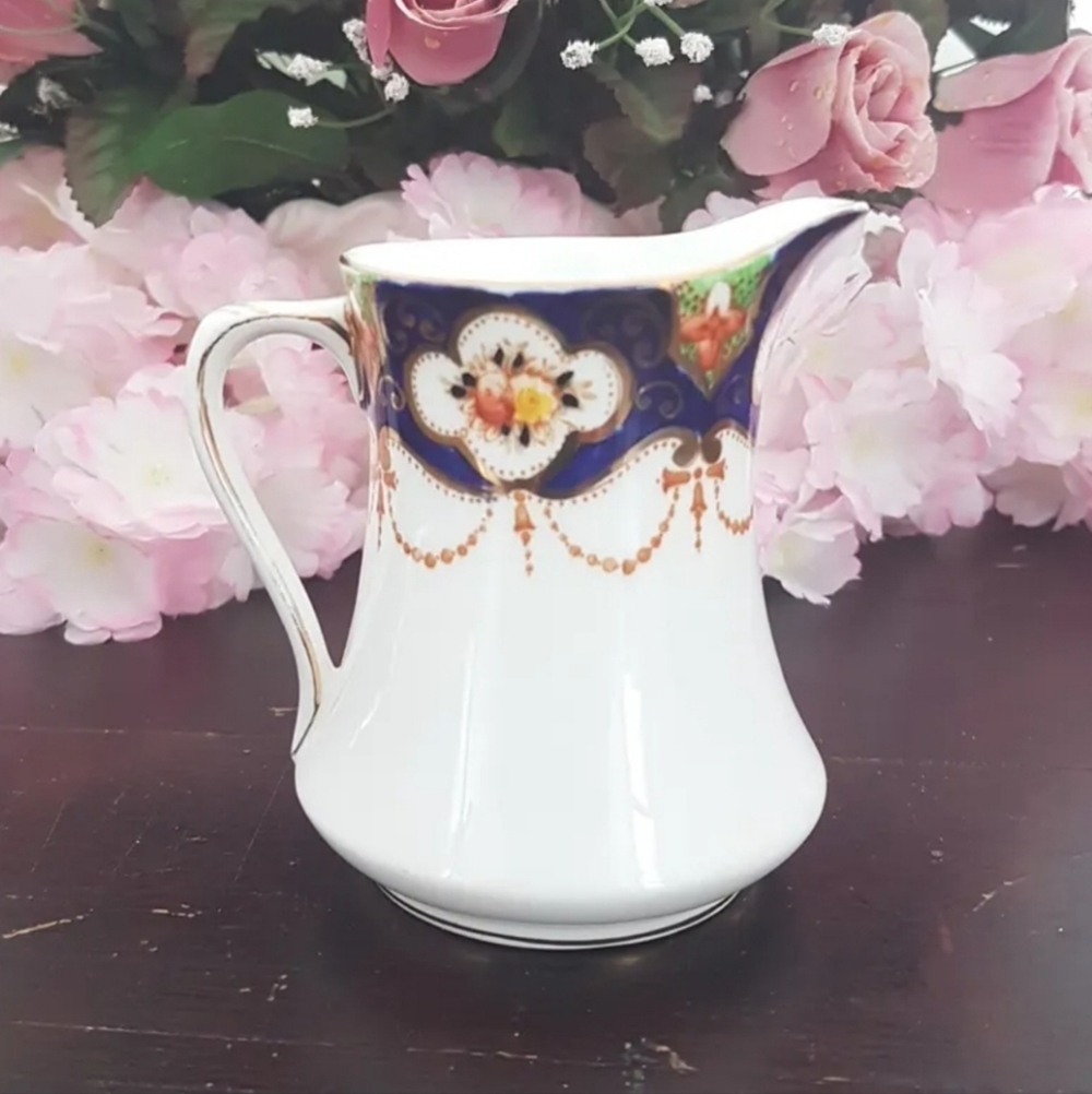 Royal Albert HEIRLOOM Creamer Crown China Stamp with Imari Colors